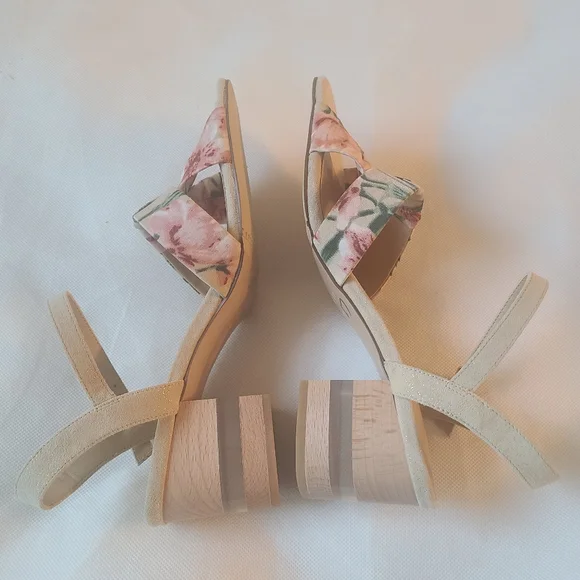 Vaneli Women's Liko Block Heel Floral Sandals in Honey Multi Flower Sz 8.5 - Picture 5 of 7